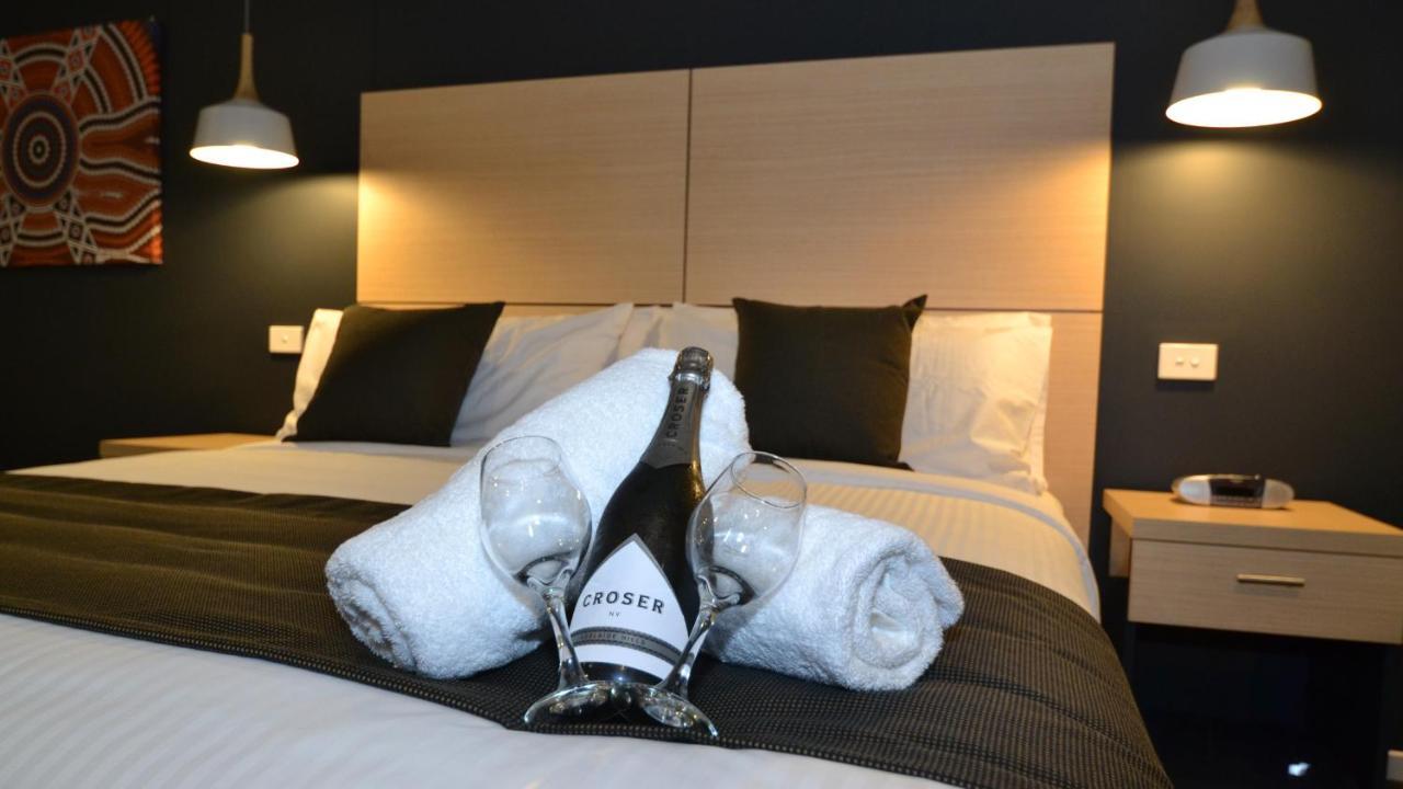 The Astor Suites Goulburn Zewnętrze zdjęcie